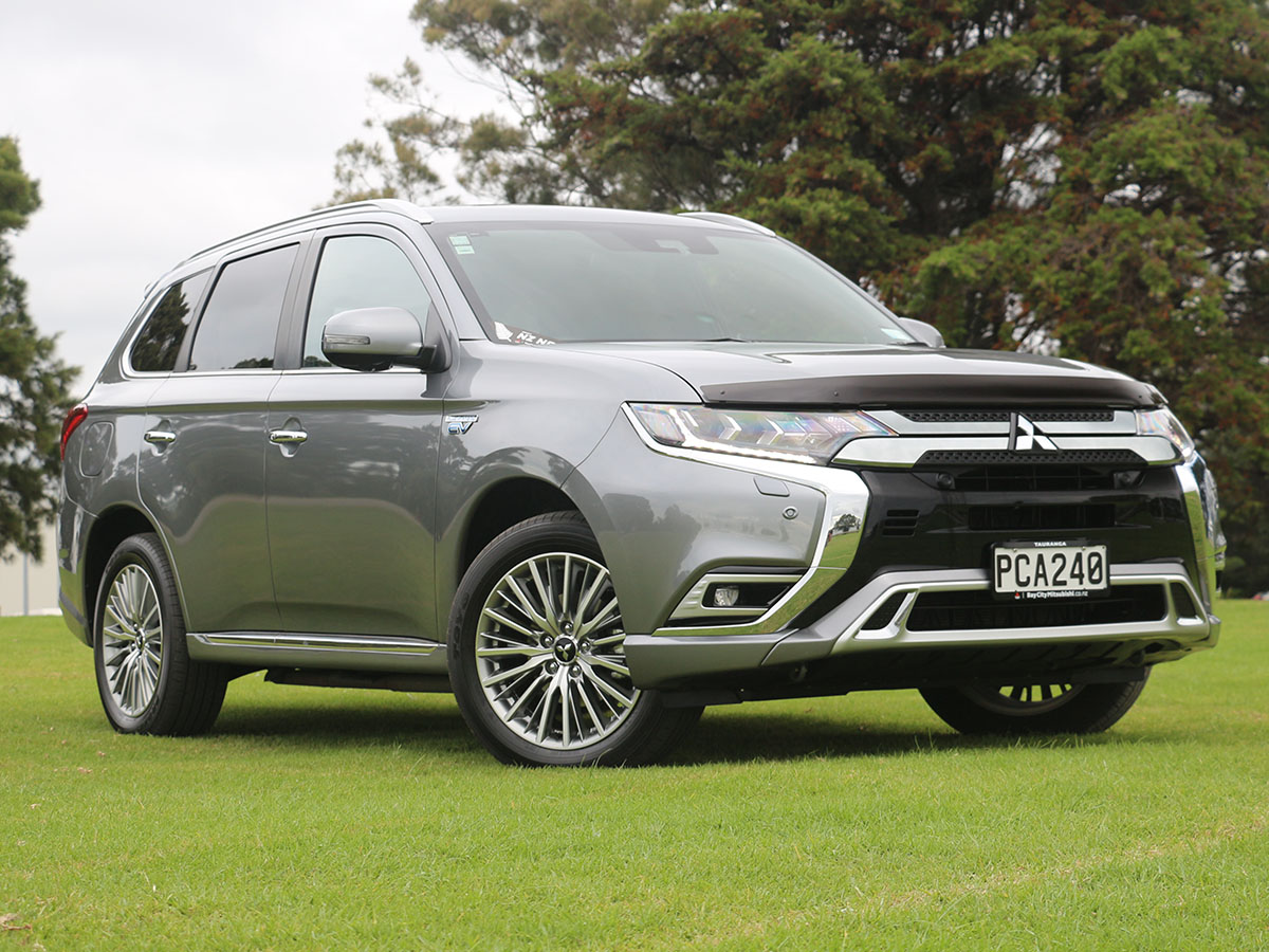 2021 Mitsubishi Outlander PHEV VRX 4WD
