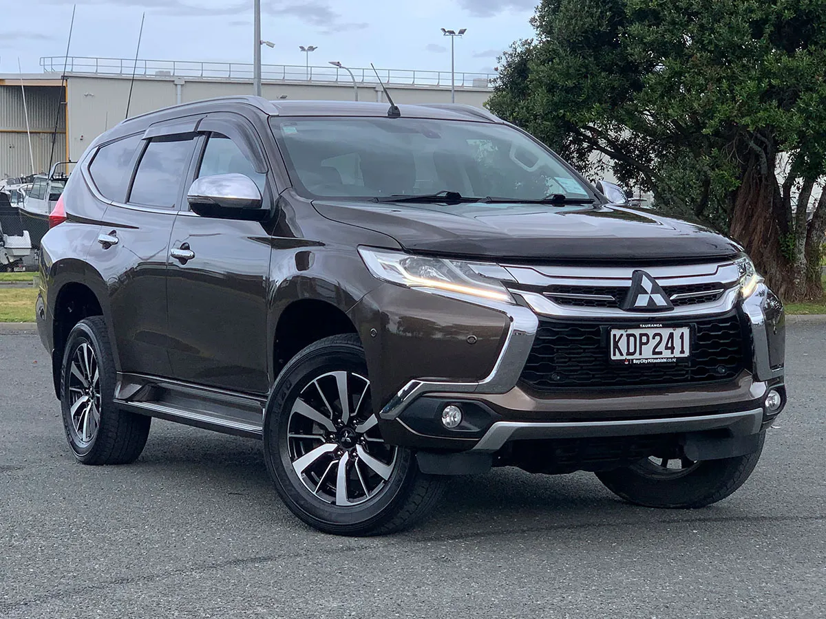 2016 Mitsubishi Pajero Sport VRX 4WD