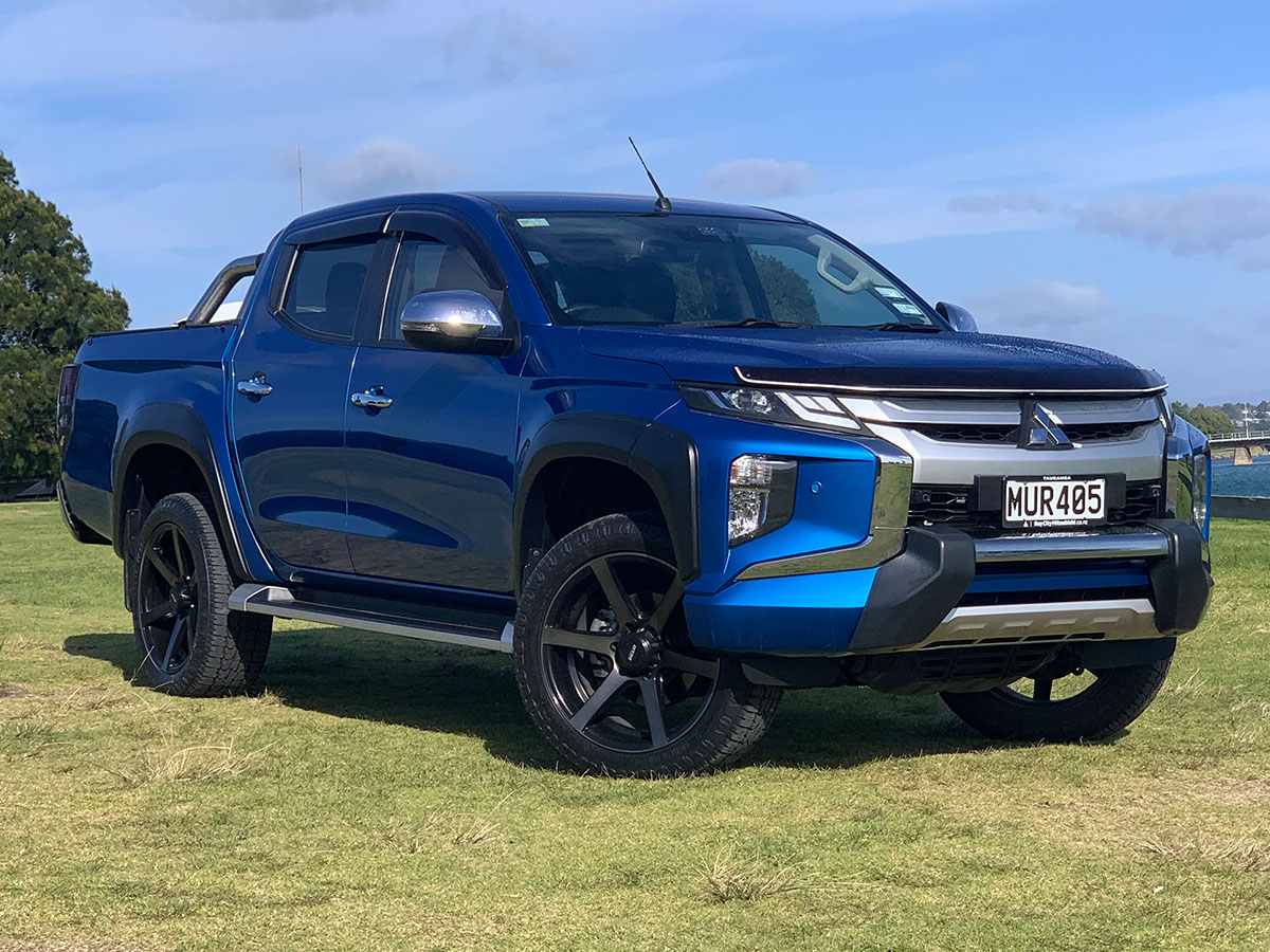 2020 Mitsubishi Triton VRX 2WD