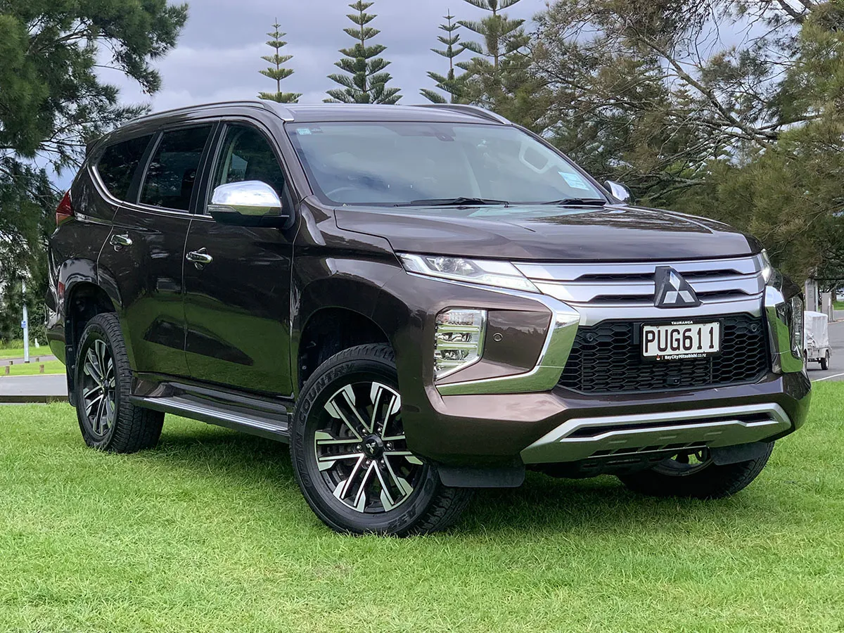 2023 Mitsubishi Pajero Sport VRX 4WD