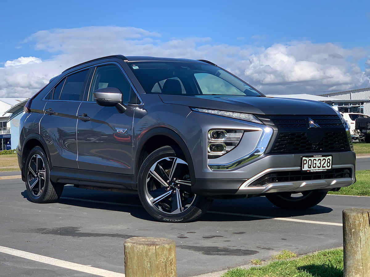2023 Mitsubishi Eclipse Cross XLS PHEV Plugin Hybrid  4WD  