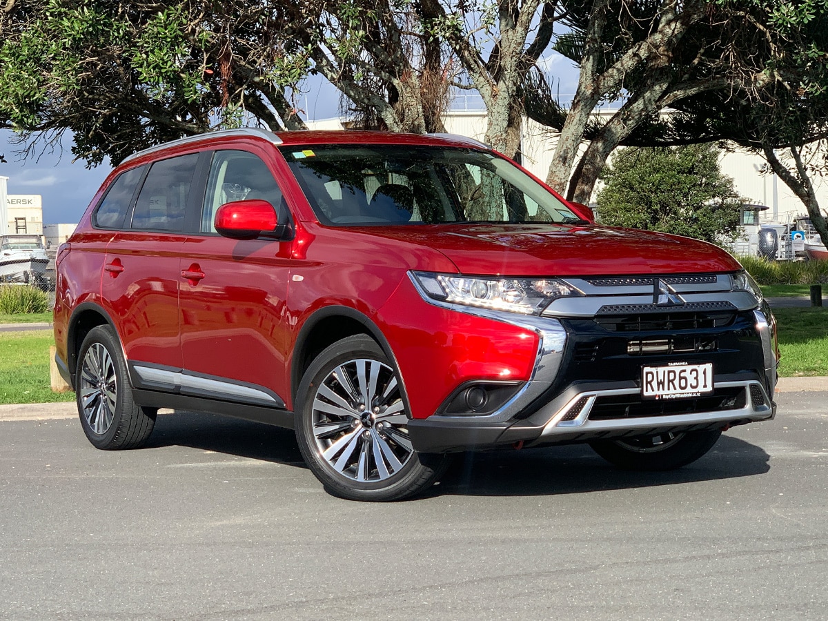 2022 Mitsubishi Outlander LS Petrol  2WD  7 Seater