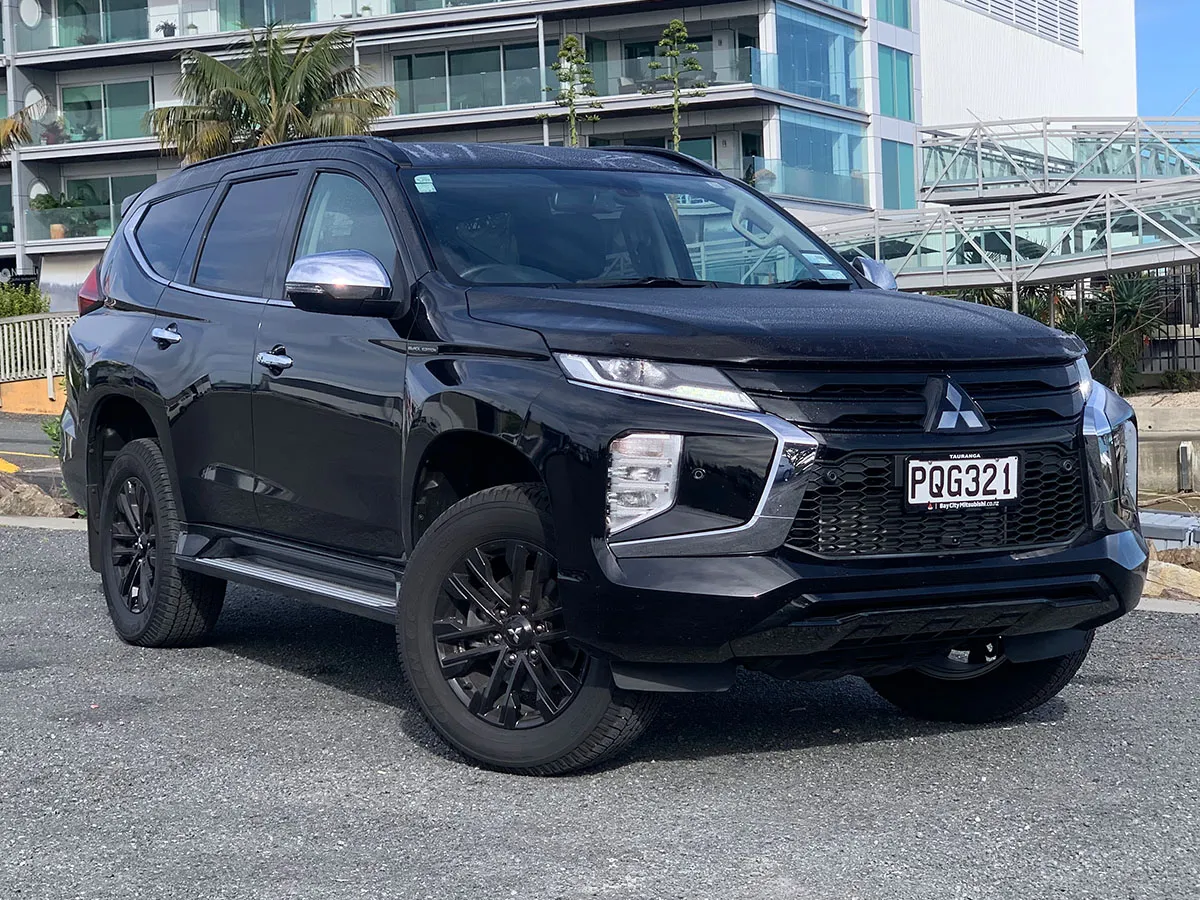 2023 Mitsubishi Pajero Sport VRX Black Edition 4WD
