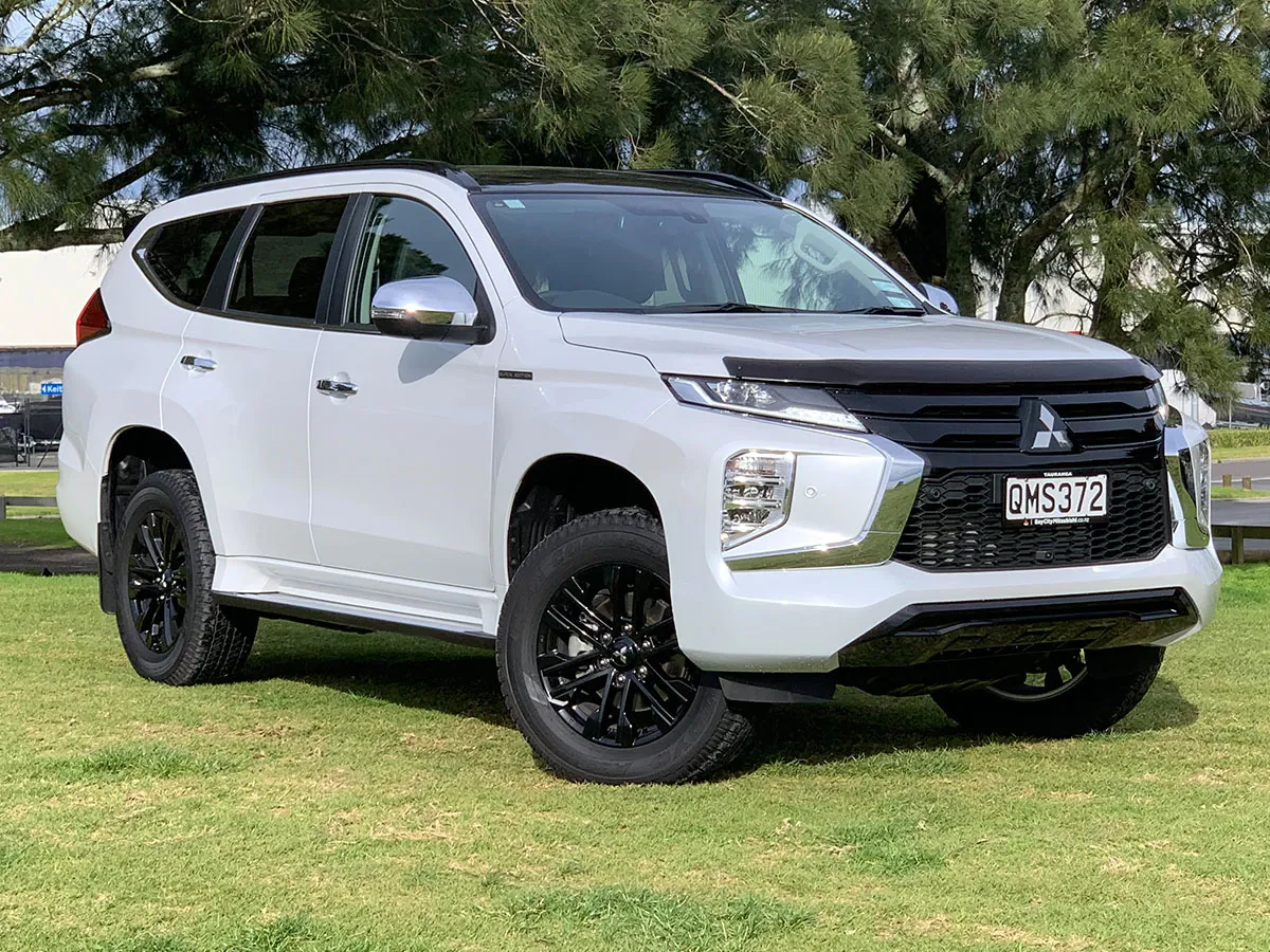 2024 Mitsubishi Pajero Sport VRX Black Edition 4WD