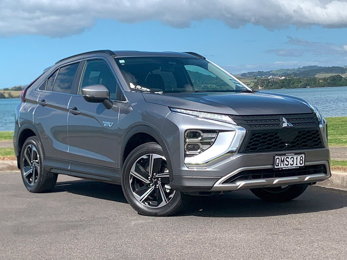 2024 Mitsubishi Eclipse Cross PHEV XLS 4WD