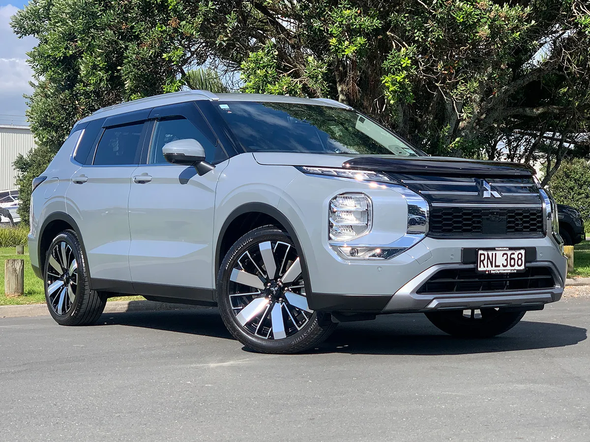 2025 Mitsubishi Outlander XLS Petrol  2WD  7 Seater