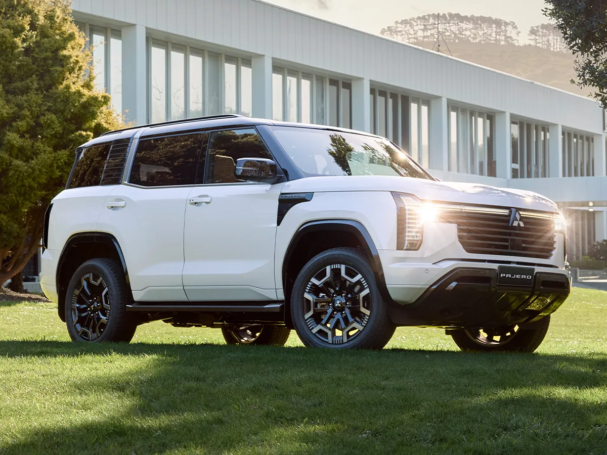 2026 Mitsubishi Pajero Exceed Diesel  4WD  7 Seater